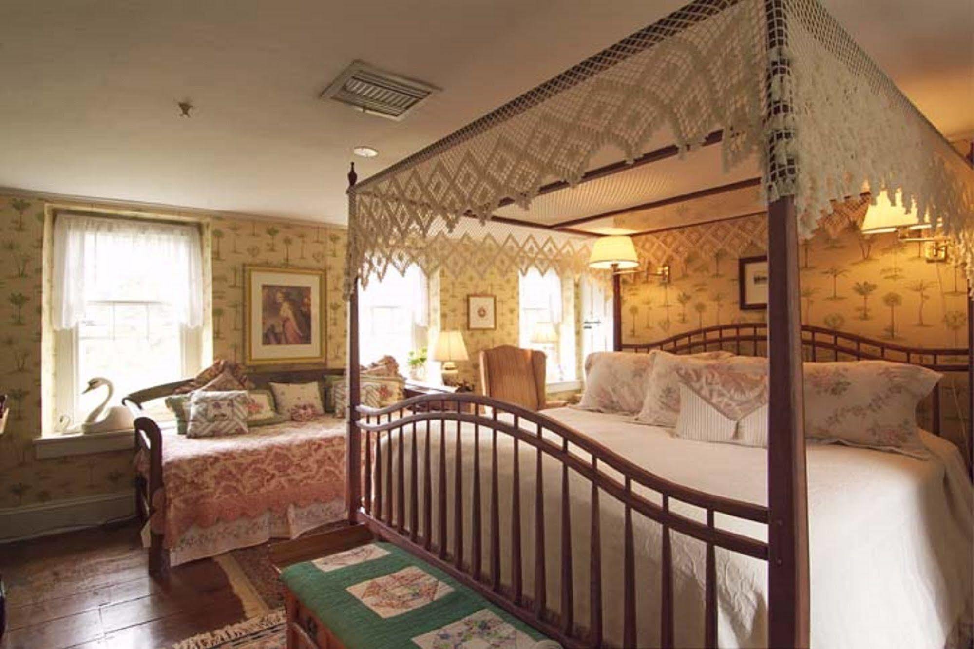 Wild Wisteria Bed & Breakfast Chadds Ford ภายนอก รูปภาพ