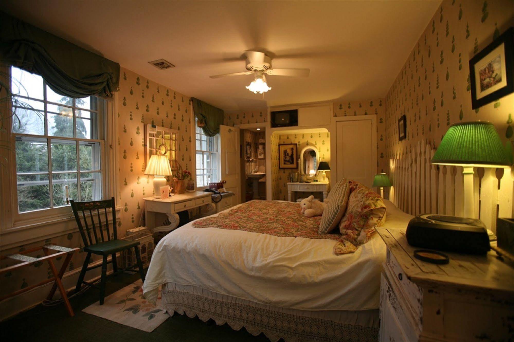 Wild Wisteria Bed & Breakfast Chadds Ford ภายนอก รูปภาพ