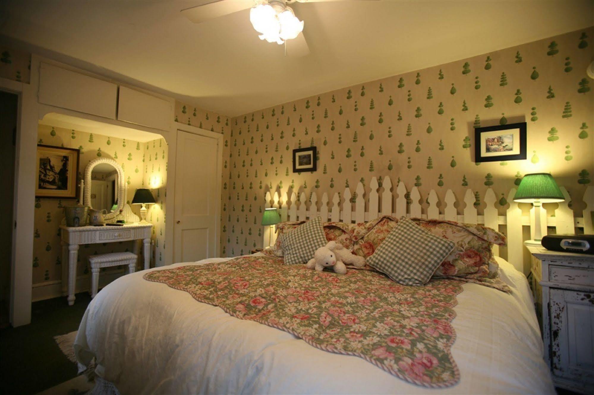 Wild Wisteria Bed & Breakfast Chadds Ford ภายนอก รูปภาพ