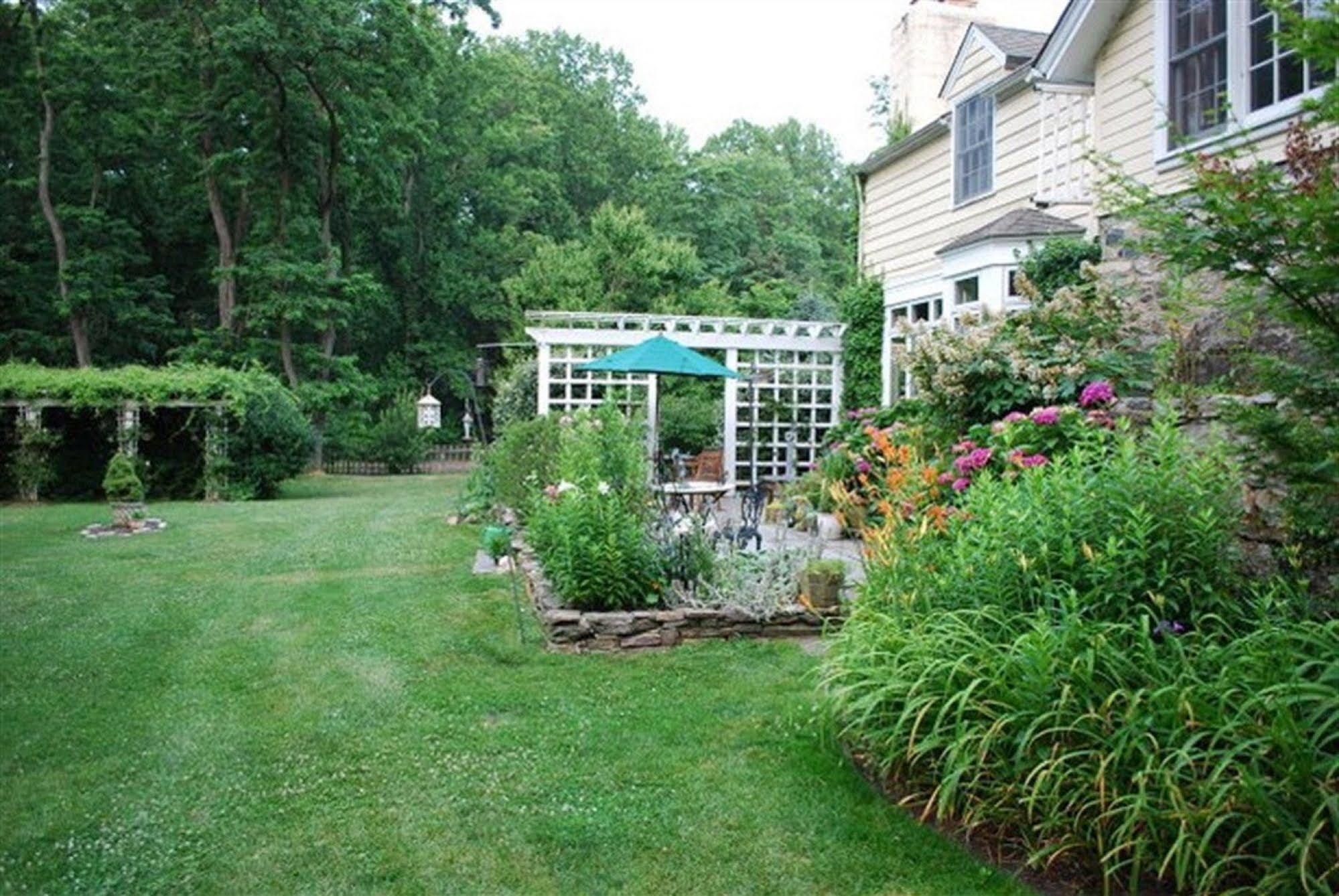 Wild Wisteria Bed & Breakfast Chadds Ford ภายนอก รูปภาพ